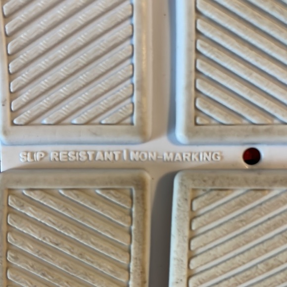 EUC Men's 10 Tucket Red Giller Boat Shoe Slip Resistant Non-Marking - Picture 9 of 9